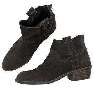 Dolce Vita dark brown suede ankle boots size 8
